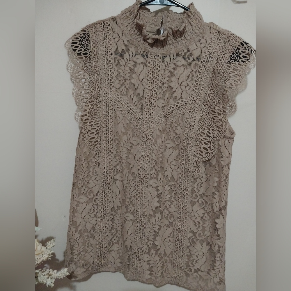 Beige crocheted tank